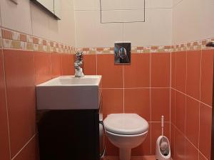 Pronájem bytu 2+kk, Karlovy Vary, Jateční, 47 m2