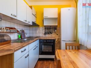 Prodej bytu 2+1, Krašlovice, 53 m2