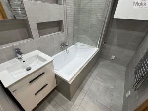 Pronájem bytu 3+kk, Most, Vítězslava Nezvala, 55 m2