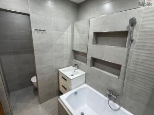 Pronájem bytu 3+kk, Most, Vítězslava Nezvala, 55 m2