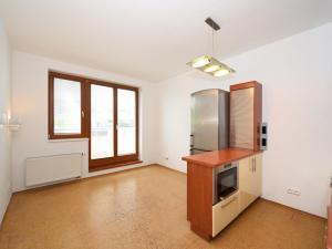 Pronájem bytu 2+kk, Praha - Zbraslav, Neumannova, 40 m2