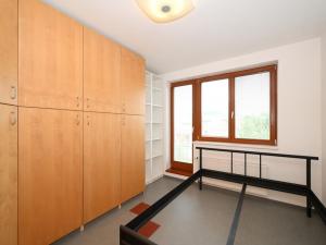 Pronájem bytu 2+kk, Praha - Zbraslav, Neumannova, 40 m2