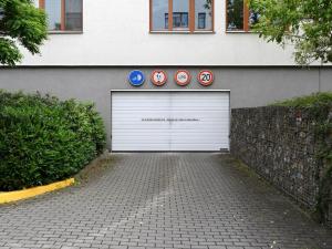 Pronájem bytu 2+kk, Praha - Zbraslav, Neumannova, 40 m2