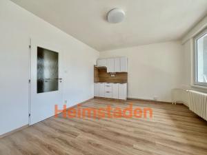 Pronájem bytu 1+kk, Frýdek-Místek - Frýdek, Nad Stadionem, 29 m2