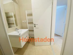 Pronájem bytu 2+kk, Ostrava - Moravská Ostrava, Veleslavínova, 53 m2