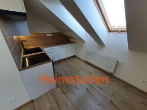 Pronájem bytu 2+kk, Ostrava - Poruba, náměstí Boženy Němcové, 46 m2