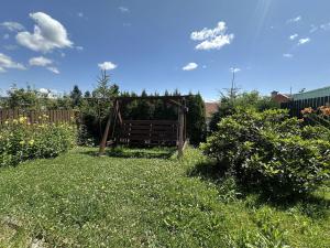 Pronájem rodinného domu, Liberec - Liberec XXX-Vratislavice nad Nisou, Krajová, 150 m2
