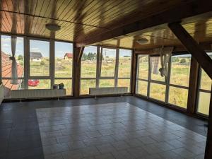 Pronájem atypického bytu, Běleč, Dukelská, 172 m2
