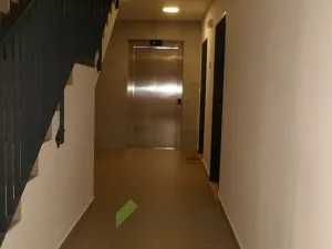 Pronájem bytu 1+kk, Milovice, Armádní, 28 m2