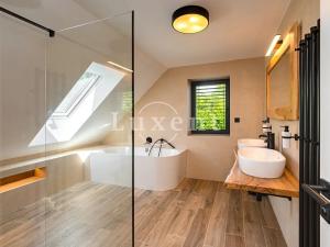 Prodej chaty, Malšín, 320 m2
