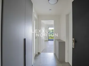 Pronájem bytu 2+kk, Praha - Modřany, Mezi vodami, 58 m2