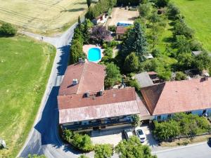 Pronájem pokoje, Zborovy, 120 m2