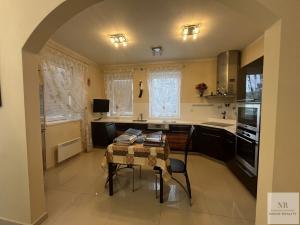 Prodej rodinného domu, Římov, Strahovská, 260 m2