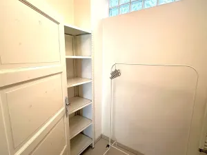 Pronájem bytu 2+kk, Praha - Holešovice, Poupětova, 55 m2