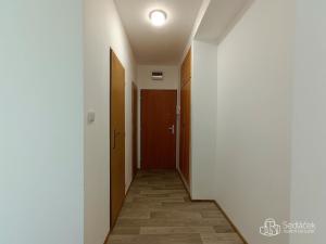 Prodej bytu 2+1, Sokolov, Heyrovského, 52 m2