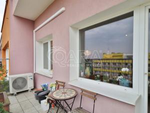 Pronájem bytu 3+1, Praha - Vršovice, Uzbecká, 106 m2
