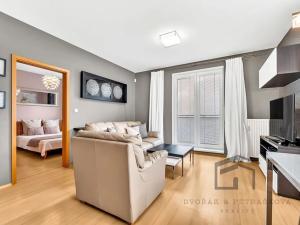 Pronájem bytu 2+kk, Praha - Záběhlice, Mattioliho, 61 m2