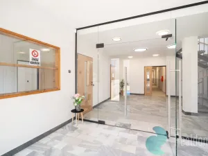 Pronájem kanceláře, České Budějovice, Školní, 610 m2