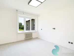 Pronájem kanceláře, České Budějovice, Školní, 528 m2