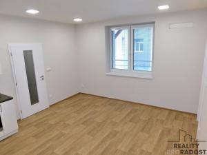 Pronájem bytu 2+kk, Hodonín, Národní třída, 47 m2