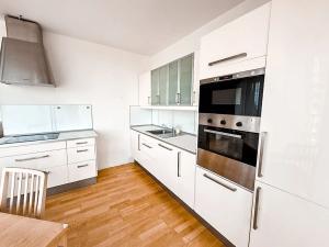 Pronájem bytu 3+kk, Praha - Žižkov, Ke kapslovně, 103 m2
