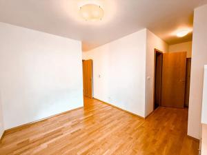 Pronájem bytu 3+kk, Praha - Žižkov, Ke kapslovně, 103 m2