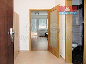 Pronájem bytu 1+kk, Praha - Horní Měcholupy, Modenská, 34 m2