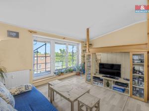 Prodej bytu 1+kk, Jesenice, Sluneční, 36 m2