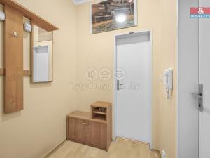 Prodej bytu 1+kk, Jesenice, Sluneční, 36 m2