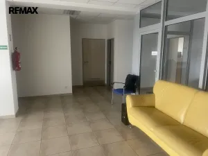 Prodej výrobních prostor, Zlín, 729 m2