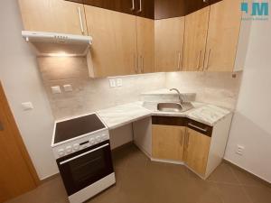 Pronájem bytu 1+1, Měřín, Náměstí, 37 m2