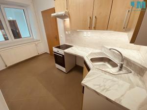 Pronájem bytu 1+1, Měřín, Náměstí, 37 m2