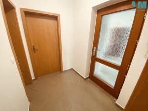 Pronájem bytu 1+1, Měřín, Náměstí, 37 m2