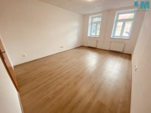 Pronájem bytu 1+1, Měřín, Náměstí, 37 m2