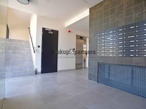 Pronájem bytu 1+kk, Praha, Čakovická, 34 m2