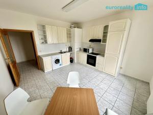 Pronájem bytu 2+kk, Karlovy Vary, Blahoslavova, 50 m2
