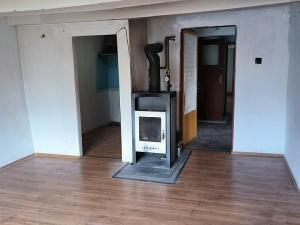 Prodej rodinného domu, Veltruby, Lesní, 70 m2