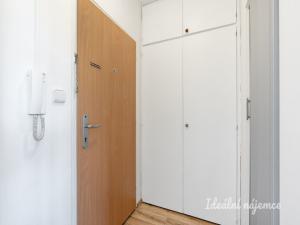 Pronájem bytu 1+kk, Praha - Střížkov, Varnsdorfská, 26 m2