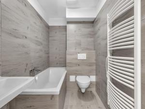 Prodej bytu 1+kk, Hronov, Husova, 38 m2