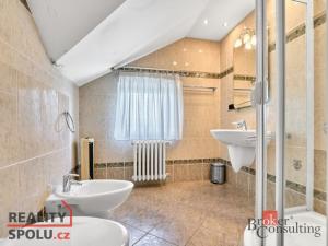 Prodej rodinného domu, Karlovy Vary - Tašovice, Česká, 388 m2