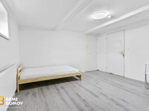 Pronájem bytu 1+kk, Zlín - Prštné, L. Váchy, 26 m2