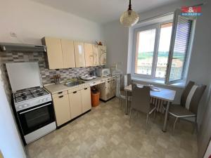 Pronájem bytu 2+1, Příbram - Příbram VII, třída Osvobození, 71 m2
