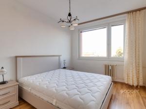 Pronájem bytu 3+1, Praha - Černý Most, Doležalova, 75 m2