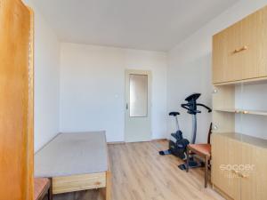 Pronájem bytu 3+1, Praha - Černý Most, Doležalova, 75 m2