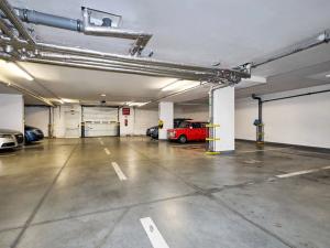 Pronájem bytu 2+kk, Praha, Lipovská, 55 m2