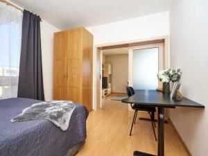 Pronájem bytu 2+kk, Praha, Lipovská, 55 m2