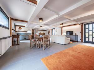 Prodej rodinného domu, Úhlejov, 182 m2