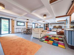 Prodej rodinného domu, Úhlejov, 182 m2