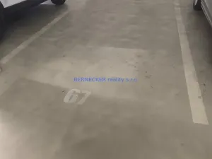 Prodej garážového stání, Hradec Králové - Pražské Předměstí, Haškova, 16 m2