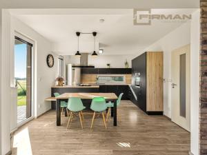 Prodej rodinného domu, Úvaly, Lipanská, 178 m2